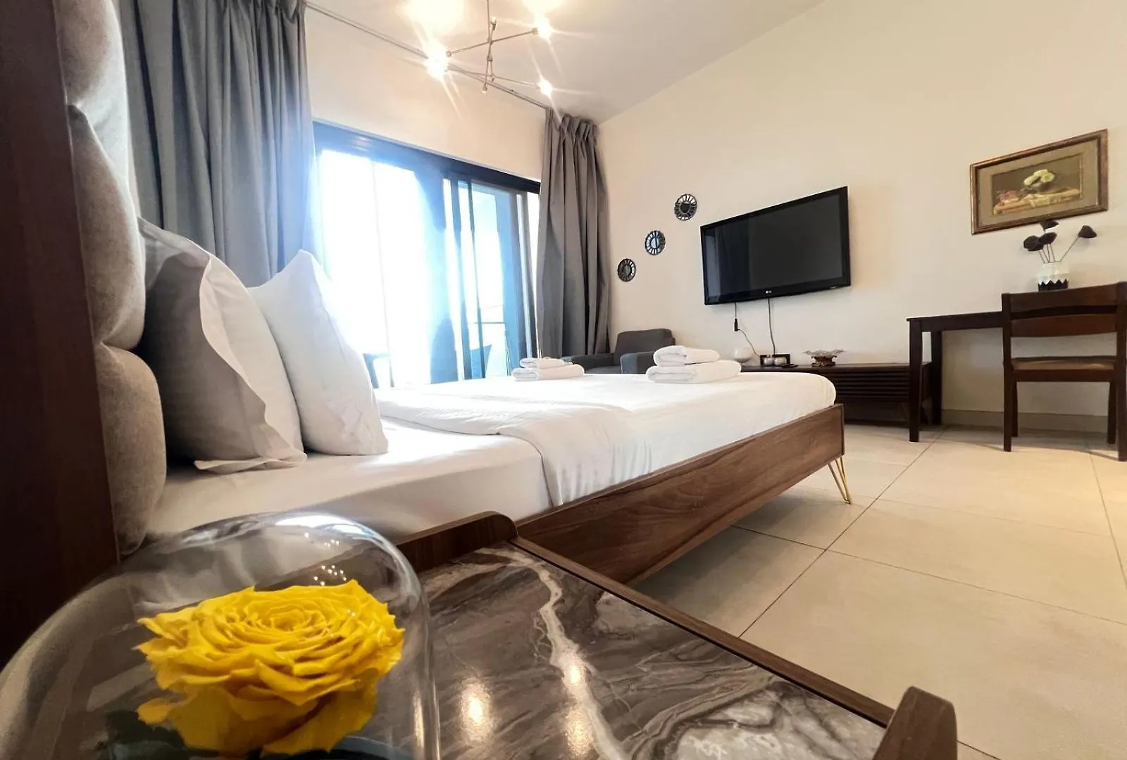 Spacious Apartment At Business Bay Canal L 10 Minutes To Dubai Mall L Burj Khalifa L Downtown