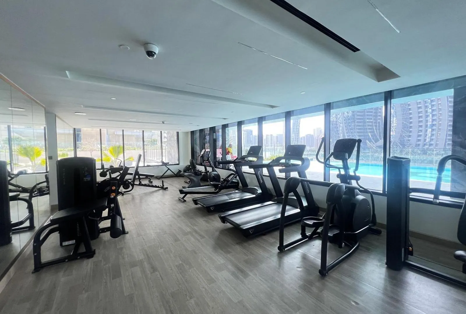 Spacious Apartment At Business Bay Canal L 10 Minutes To Dubai Mall L Burj Khalifa L Downtown